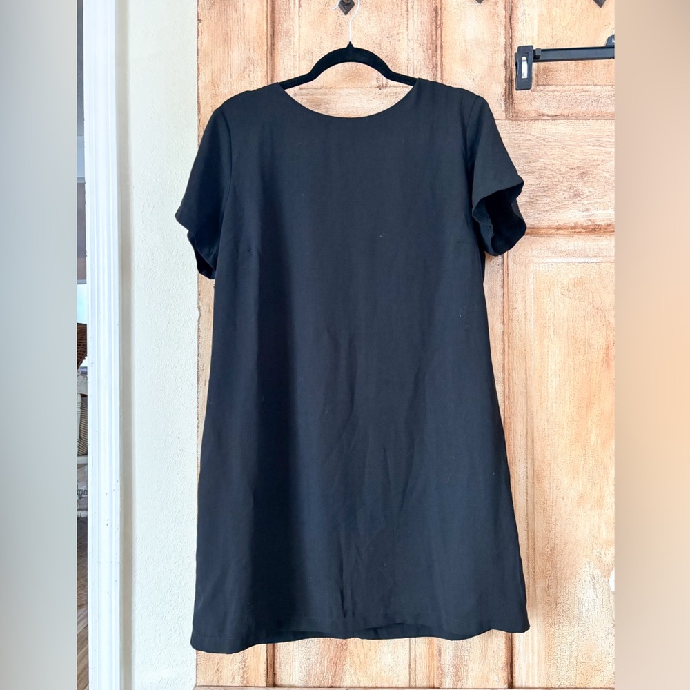 Lulu’s Short Sleeve Size L Classic Black Cocktail Dress